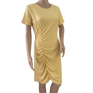 Avln Studio    Yellow Ribbed S/S Dress w Ruching Detail    Size Small   …